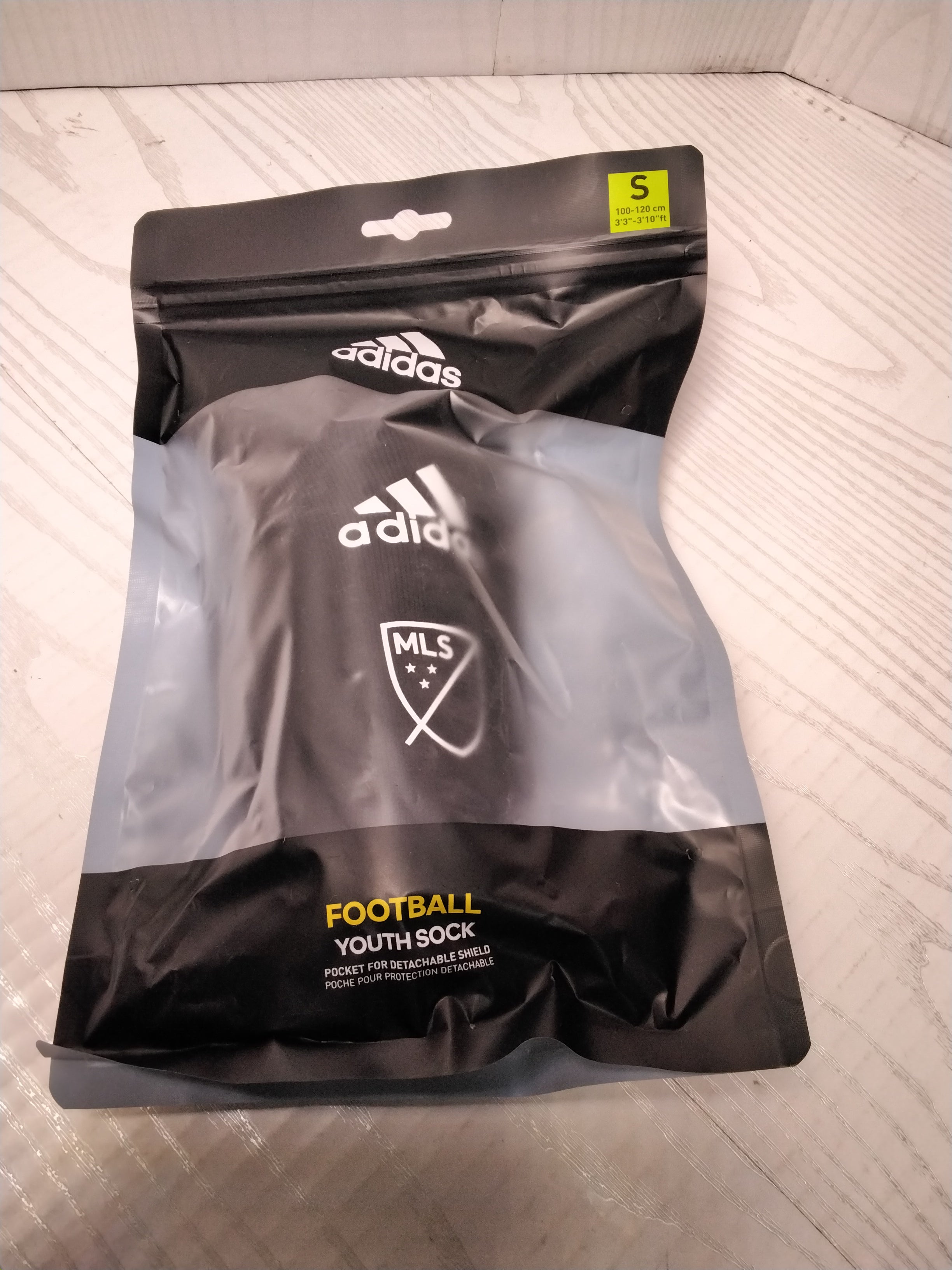adidas Unisex-Child Performance Youth Sock Shin Guards, Size Small (7849596485870)